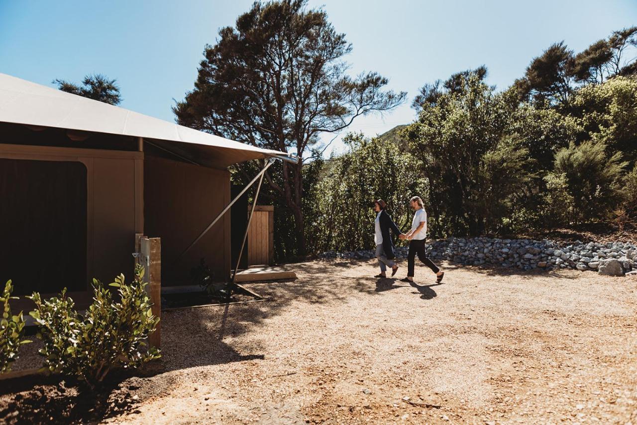 Отель Drift Off Grid Luxury Eco Glamping Tarakohe Экстерьер фото
