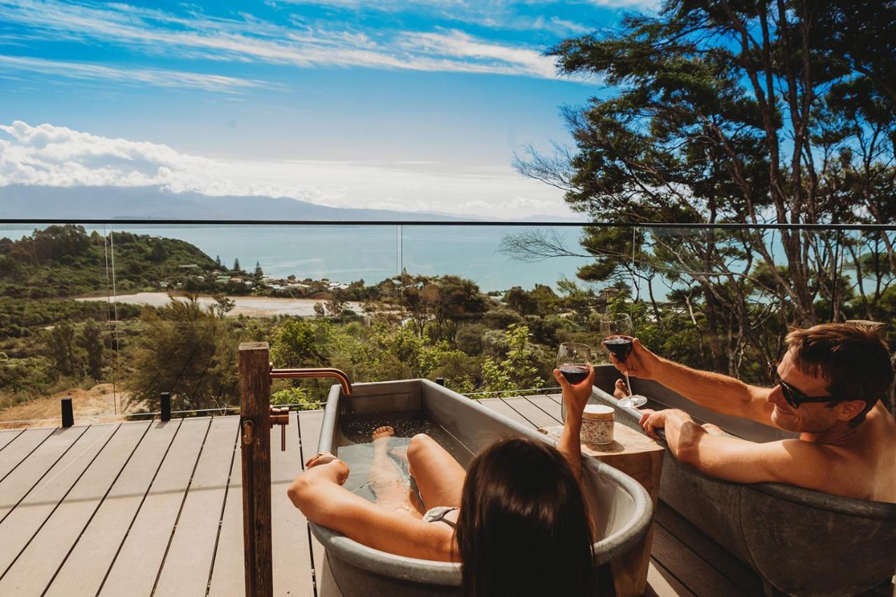 Отель Drift Off Grid Luxury Eco Glamping Tarakohe Экстерьер фото
