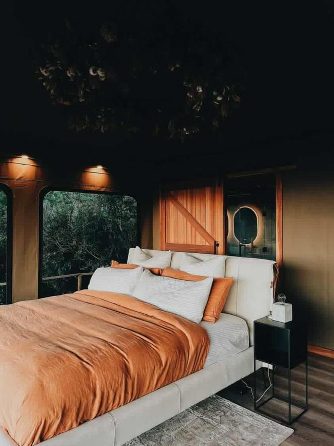 Отель Drift Off Grid Luxury Eco Glamping Tarakohe Экстерьер фото