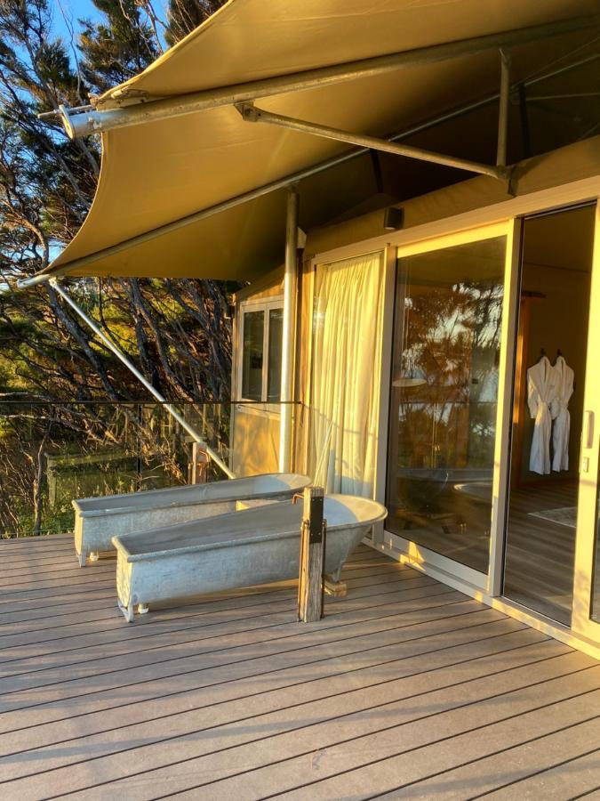 Отель Drift Off Grid Luxury Eco Glamping Tarakohe Экстерьер фото